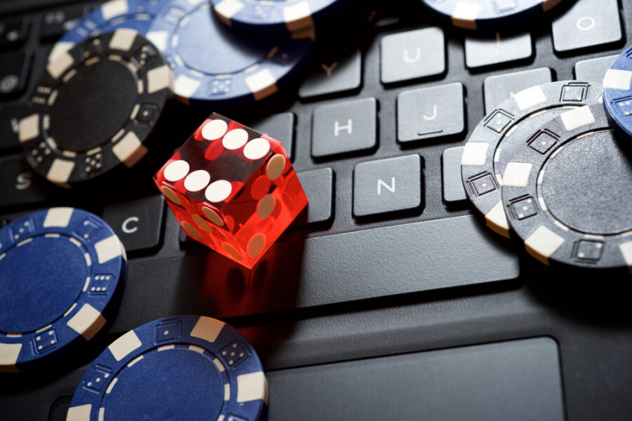 5 Reasons Why You SHOULD Be Playing Online Casinos